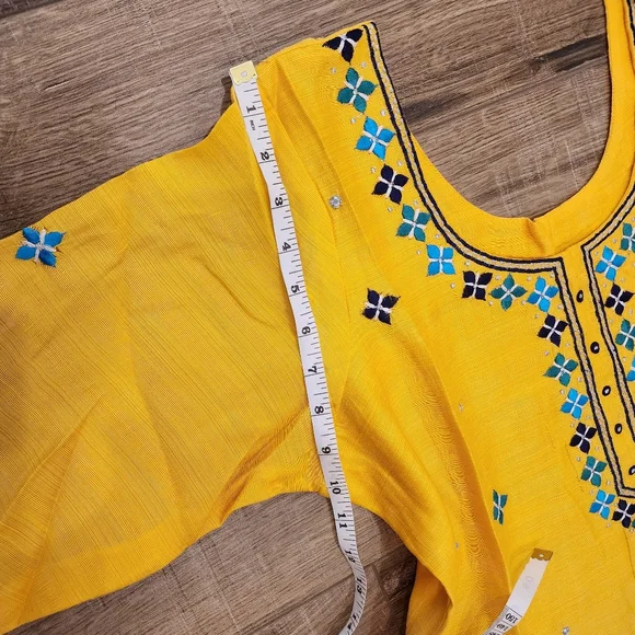 Indian suit - Picture 8 of 11